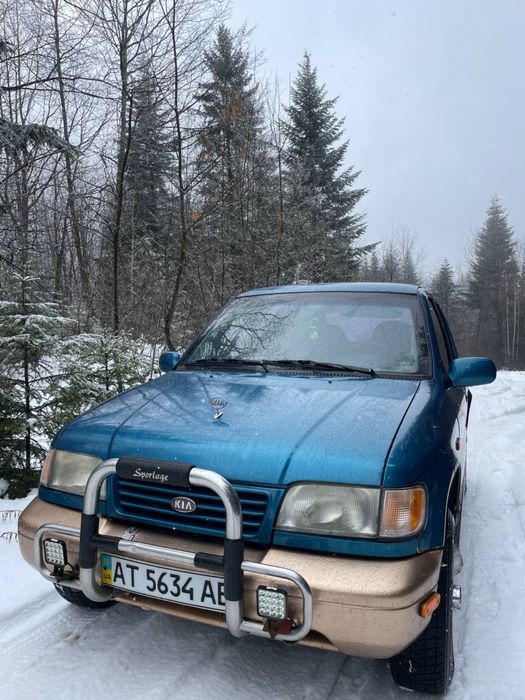 Kia sportage 1995 2.0 бензин