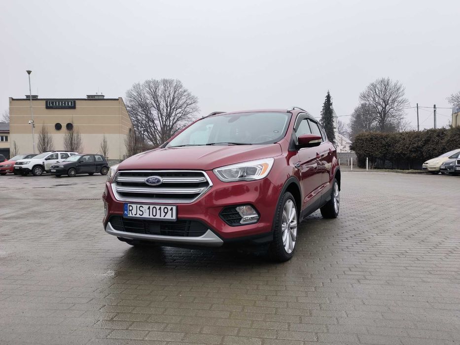 Ford Escape/Kuga 2.0 EcoBoost TITANIUM 4WD 242KM
