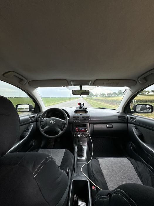 Toyota avensis, 2.0d, 2004