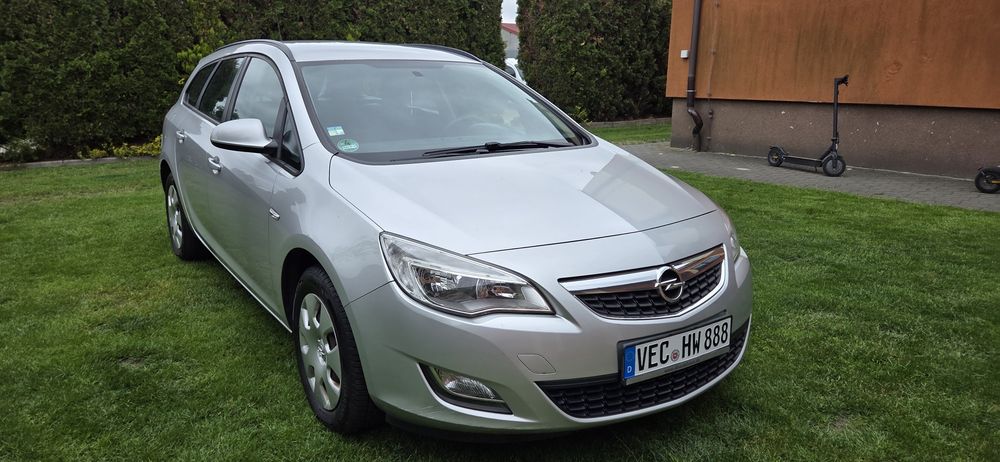 Sprzedam Opel Astra Selection