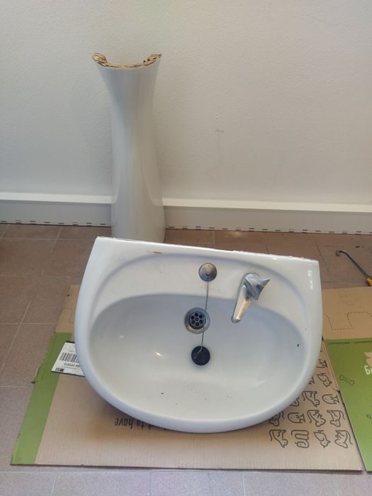 Lavatório c/coluna Valadares