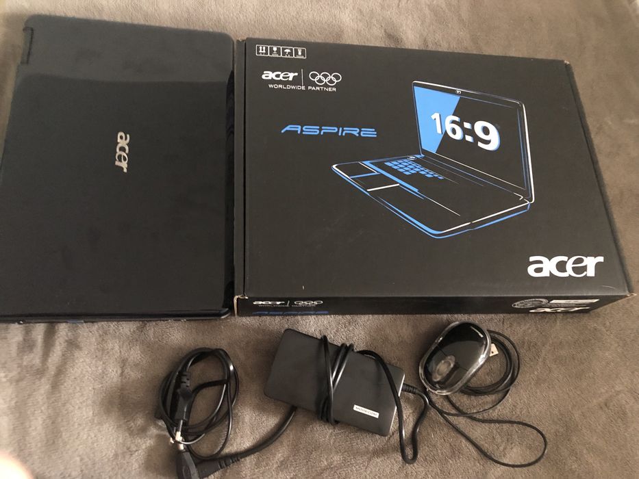 Laptop ACER ASPIRE 5732Z - czarny + torba do laptopa gratis