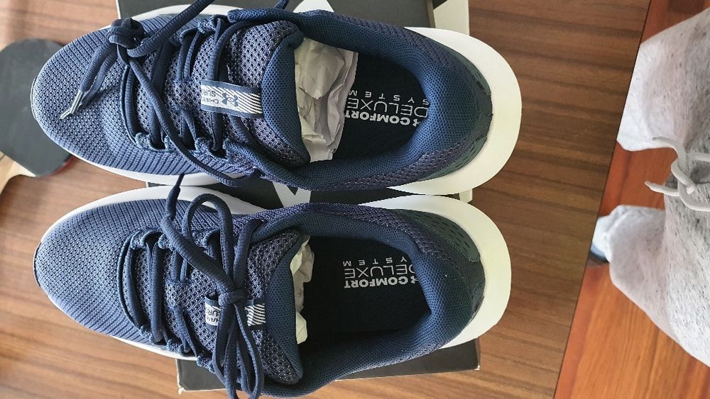 Sapatilhas Under Armour, novas na caixa a estrear, 43