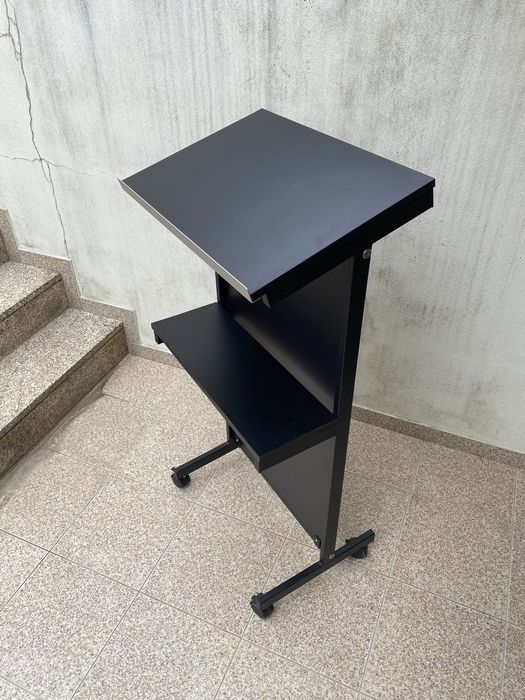 Púlpito Classic c/ Rodas