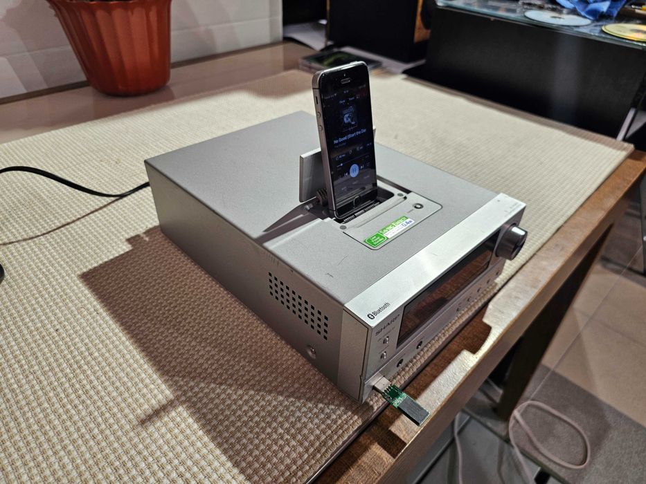 Ресивер Sharp XL-HF202PH Bluetooth/USB/2х50Вт