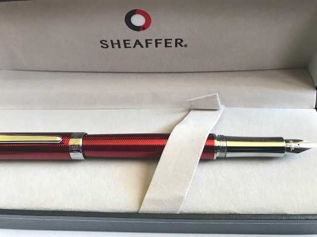 Pióro wieczne Sheaffer Intensity czerwone w prążki