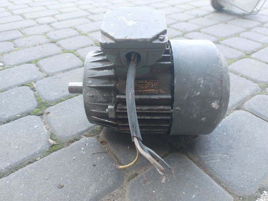 Silnik elektryczny