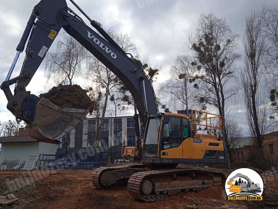 Демонтаж зданий и сооружений экскаватором Вольво290 Демонтаж приміщень