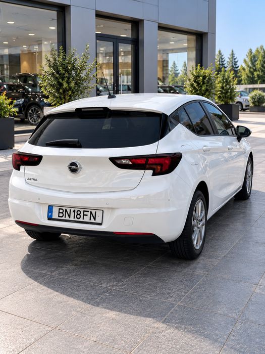 Opel astra de 2019 — photo 4
