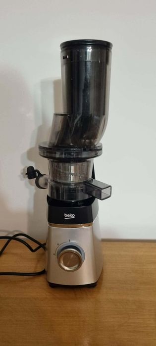 Robot kuchenny Bosh i Wyciskarka obrotowa BEKO