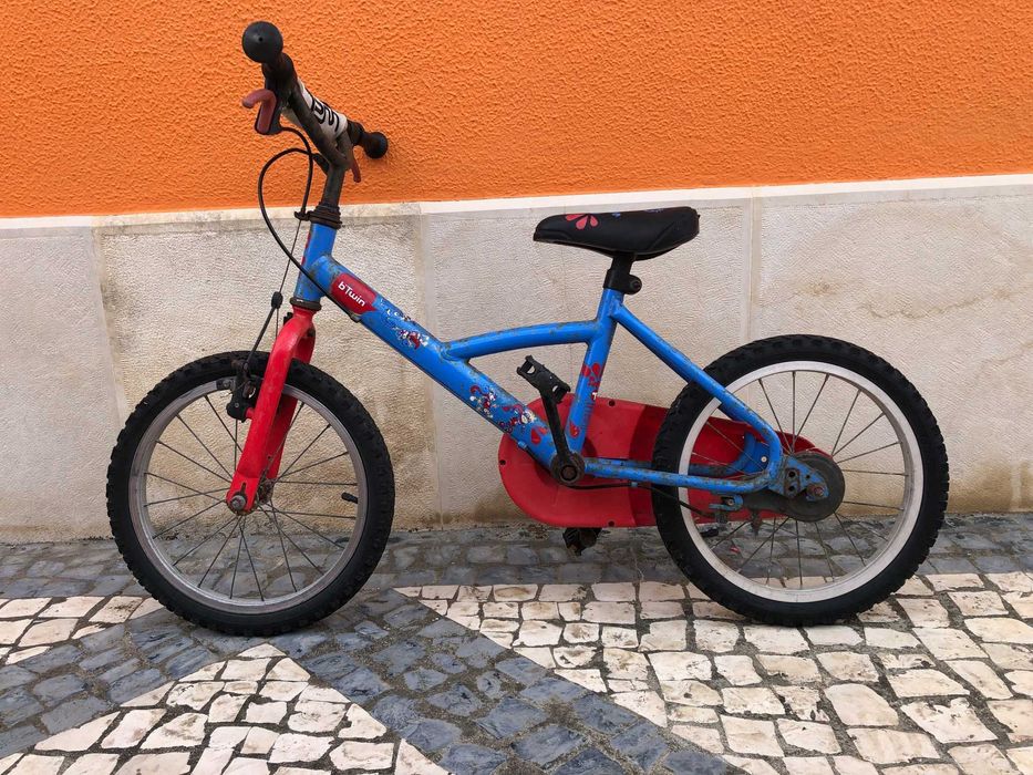 Bicicleta para crianças entre os 4 e os 9 anos