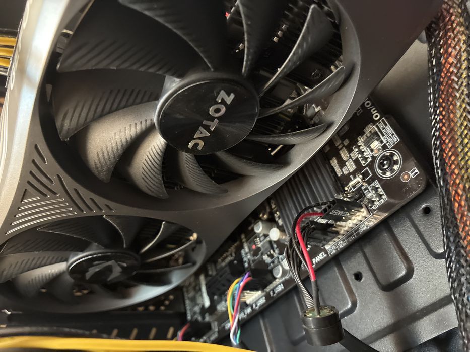 Placa Gráfica ZOTAC GEFORCE RTX 4060 ti
