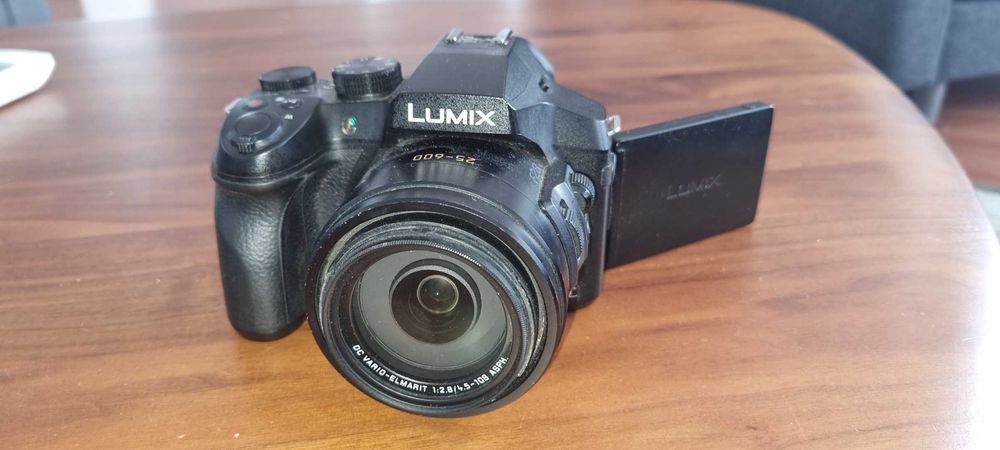 Máquina Fotográfica Compacta Panasonic Lumix DMC-FZ300 - Preto