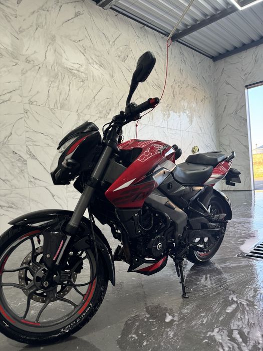 bajaj pulsar ns200 2024
