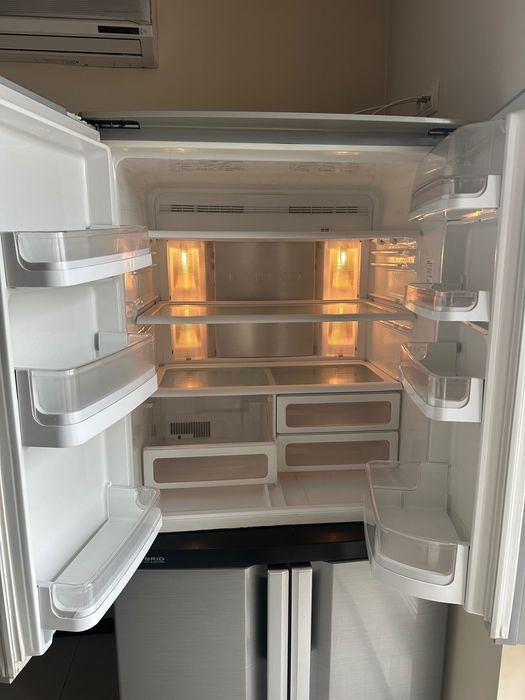 Sharp холодильник