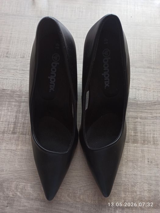 Buty na obcasie rozmiar 41
