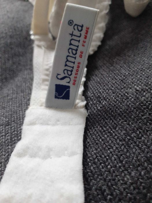 Biustonosz biały firmy Samanta
