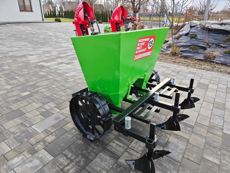 Nowoczesna sadzarka do ziemniaków – 2 rzędy, regulacja dowóz RATY