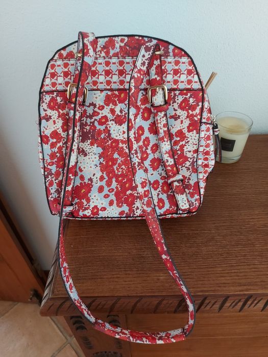 Mochila colorida Parfois