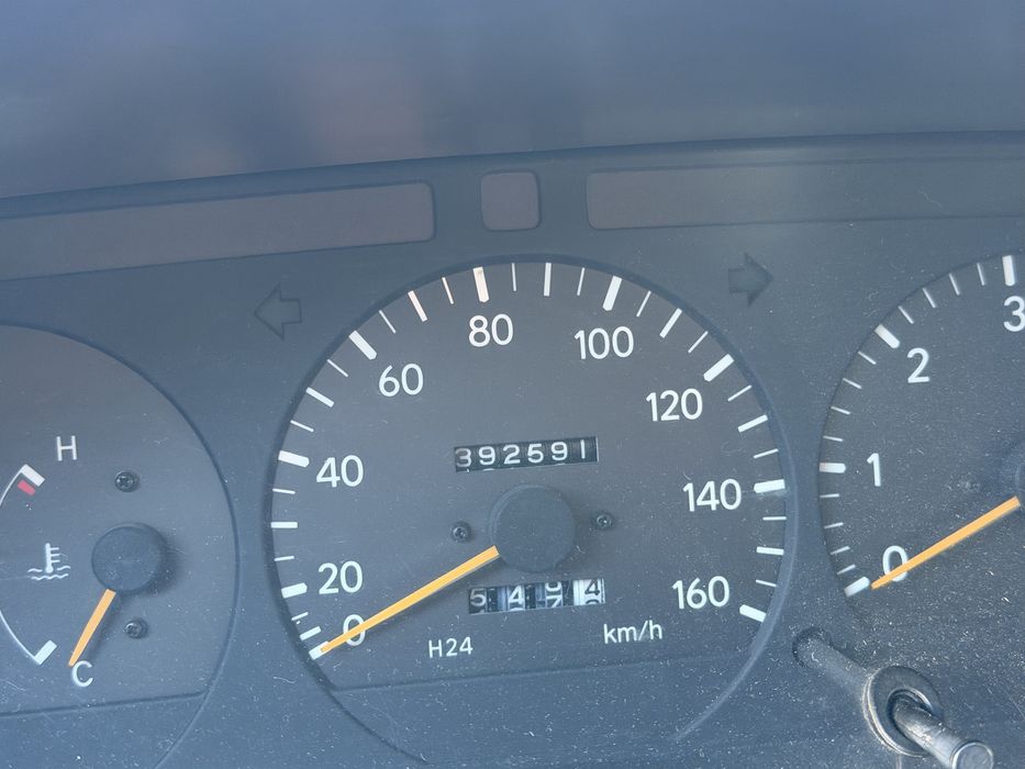 Toyota Hiace 2.4D 98