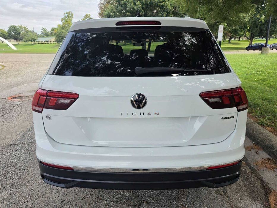 Volkswagen Tiguan SE 4Motion      2022