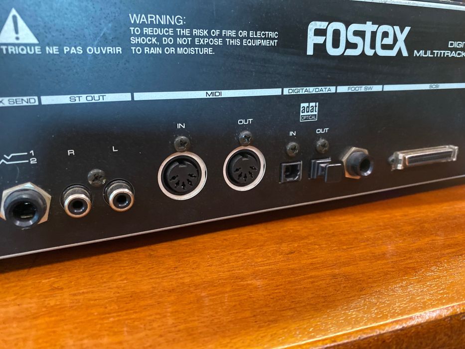 Fostex VF-16 mesa mistura / gravador multi-pistas digital