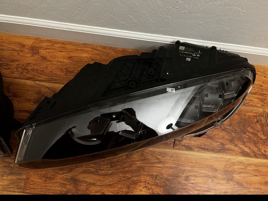 Фари LUCID AIR Оригінальні 2022-2025 роки