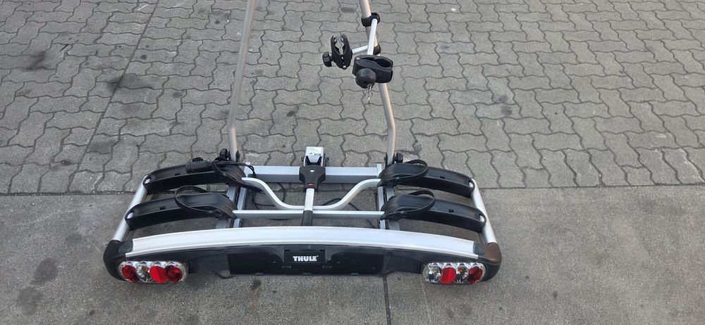 Bagaznik rowerowy na hak thule