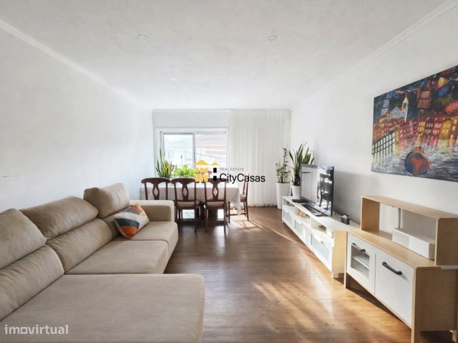 T2 com Garagem | Próximo à Praia de Salgueiros.