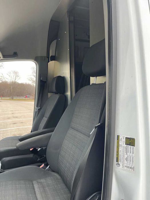 Mercedes-Benz Sprinter 2500      2015