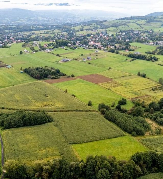 Piękna działka widokowa z dojazdem gminnym