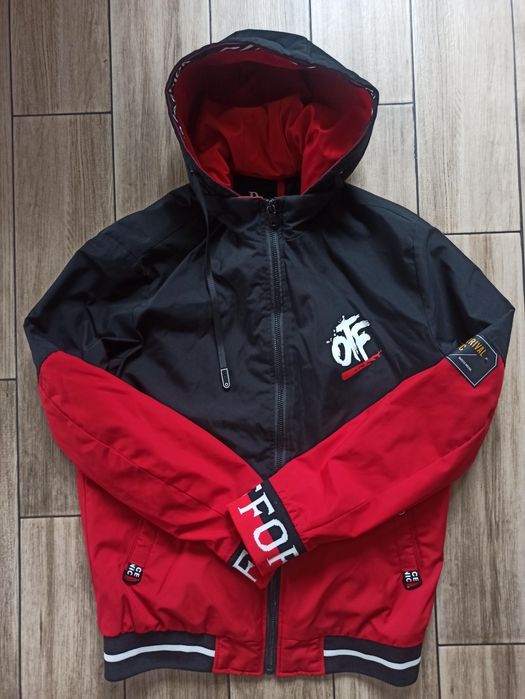 Куртка демісезонна