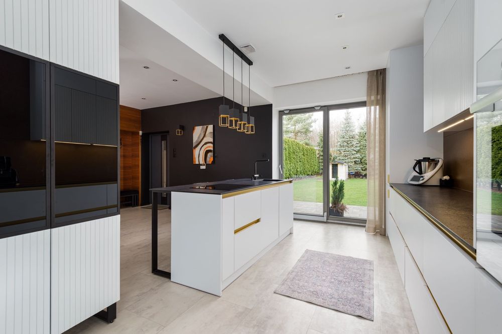 Dom premium 140 m2 + niezależne biuro 60m2 I blisko urzędu i sądu I idealny pod kancelarię