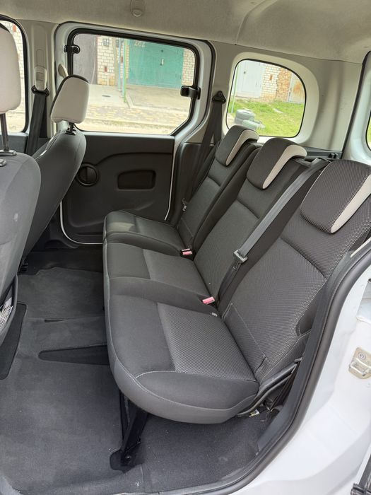 Продаю RENAULT Kangoo