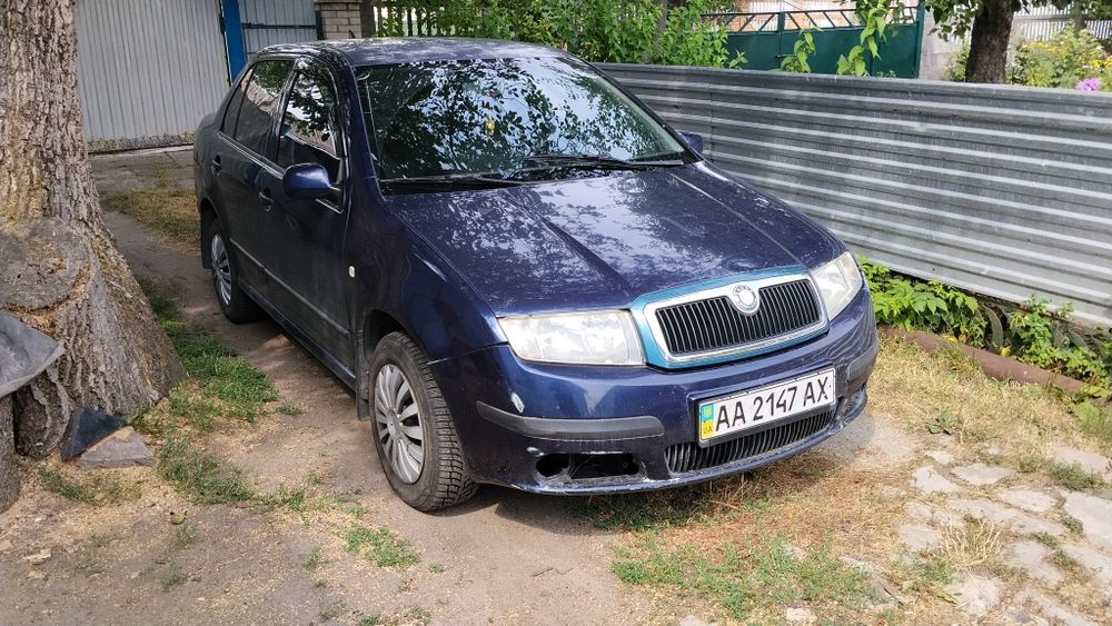 Шкода фабіа 2002 року бензин