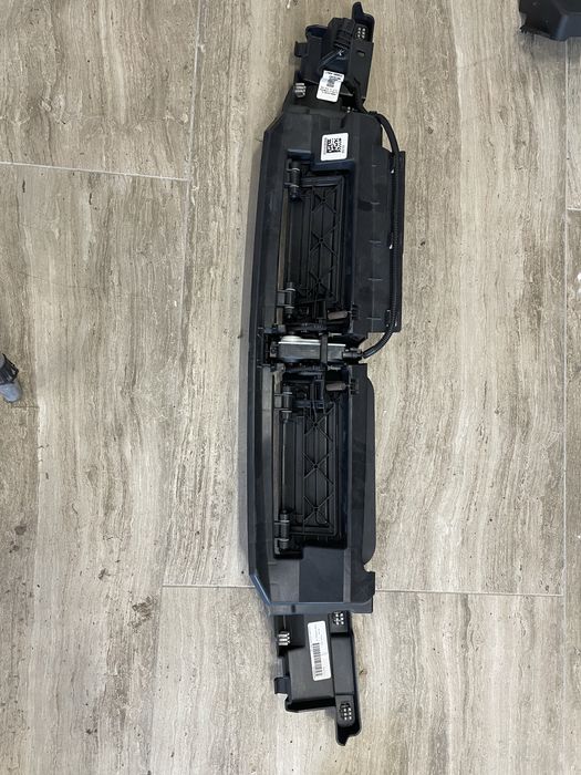 Запчастини HUMMER EV 2024