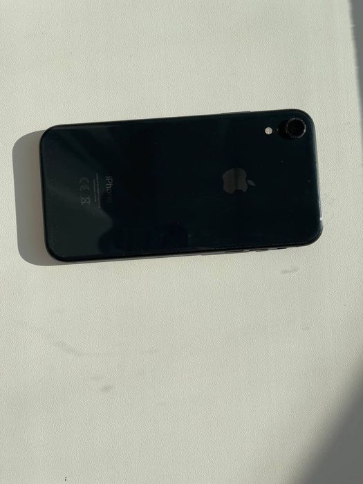 Продам Iphone xr