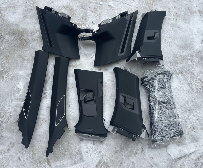 Потолок чорний, елементи салону Touareg CR R-line