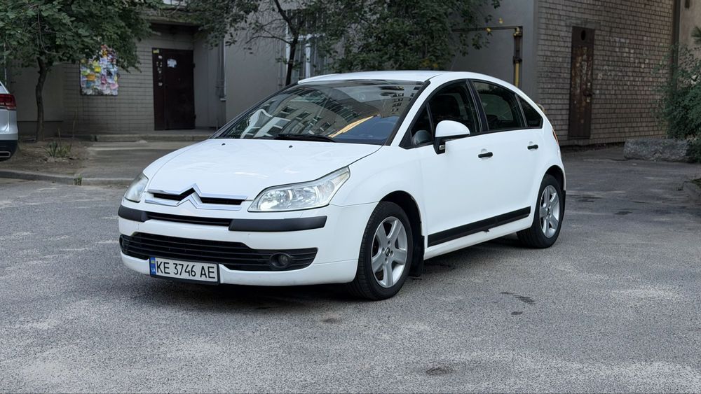 Citroen C4 1.6 бензин