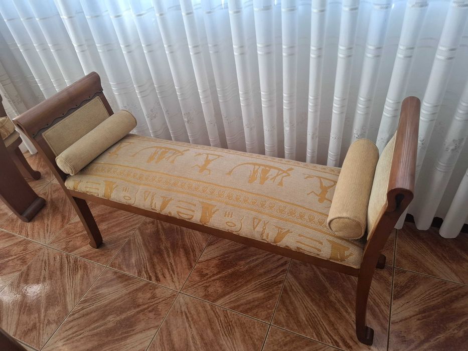 Cadeira e banco