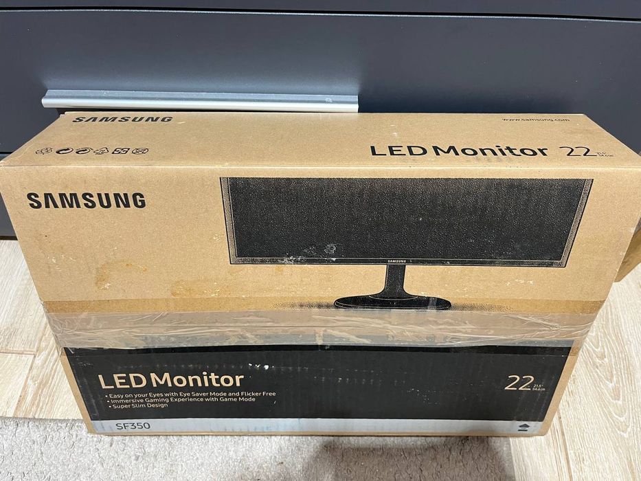 Монитор Samsung .  Full HD 1080p . HDMI