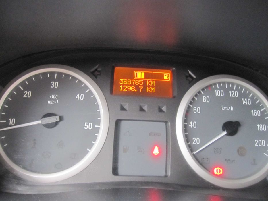 Opel Vivaro 2.0 TOUR 2011