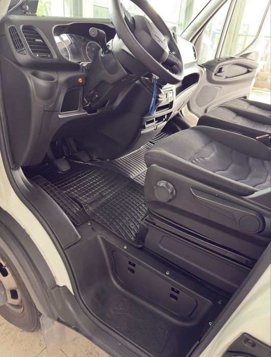 Mobilna myjnia ciężarówek, busów i flot