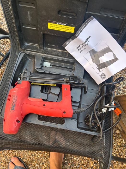 Пістолет на цвяхи