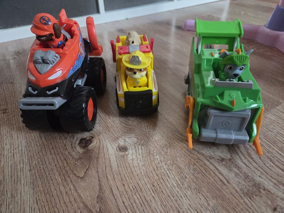 3 Auta psi patrol