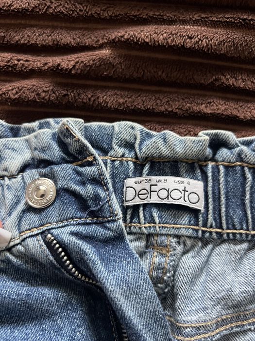 Джинси від defacto