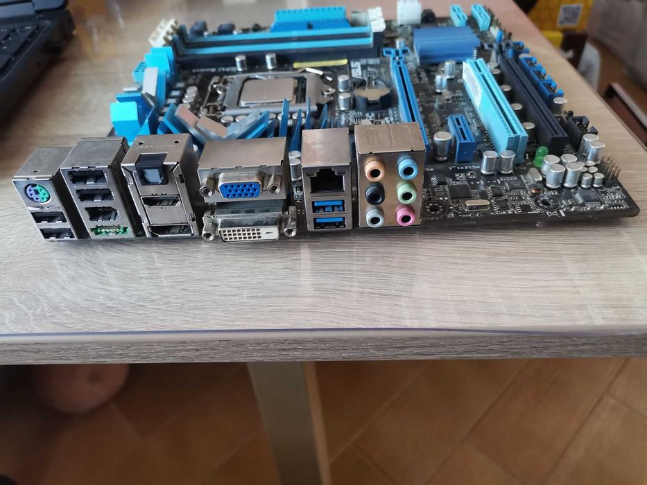 Материнская плата Asus P8H67-M Socket 1155 Intel core I5-2500 3,3gHz