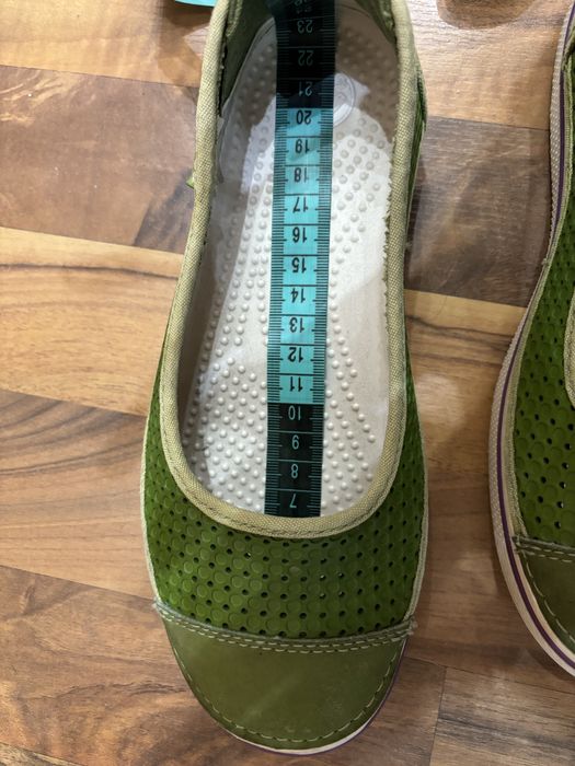 Кроксы Туфли Crocs w6 (36 размер)