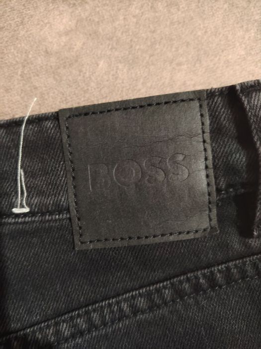 Spodnie jeansowe HUGO BOSS
