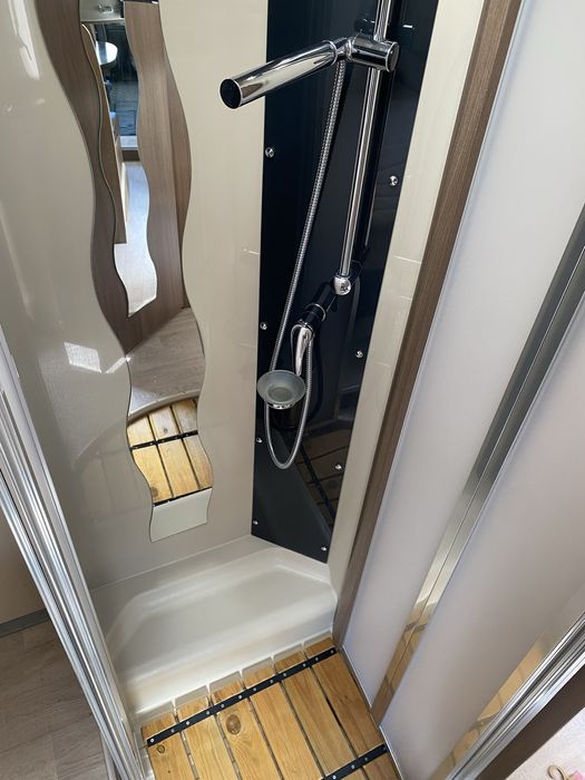 Chausson cama central titanium